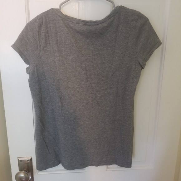 Talbots Gray T-Shirt With Flower - Picture 2 of 3